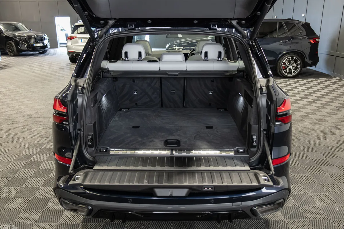 BMW X5 SUV, Petrol Plug-in Hybrid, 2025, Black