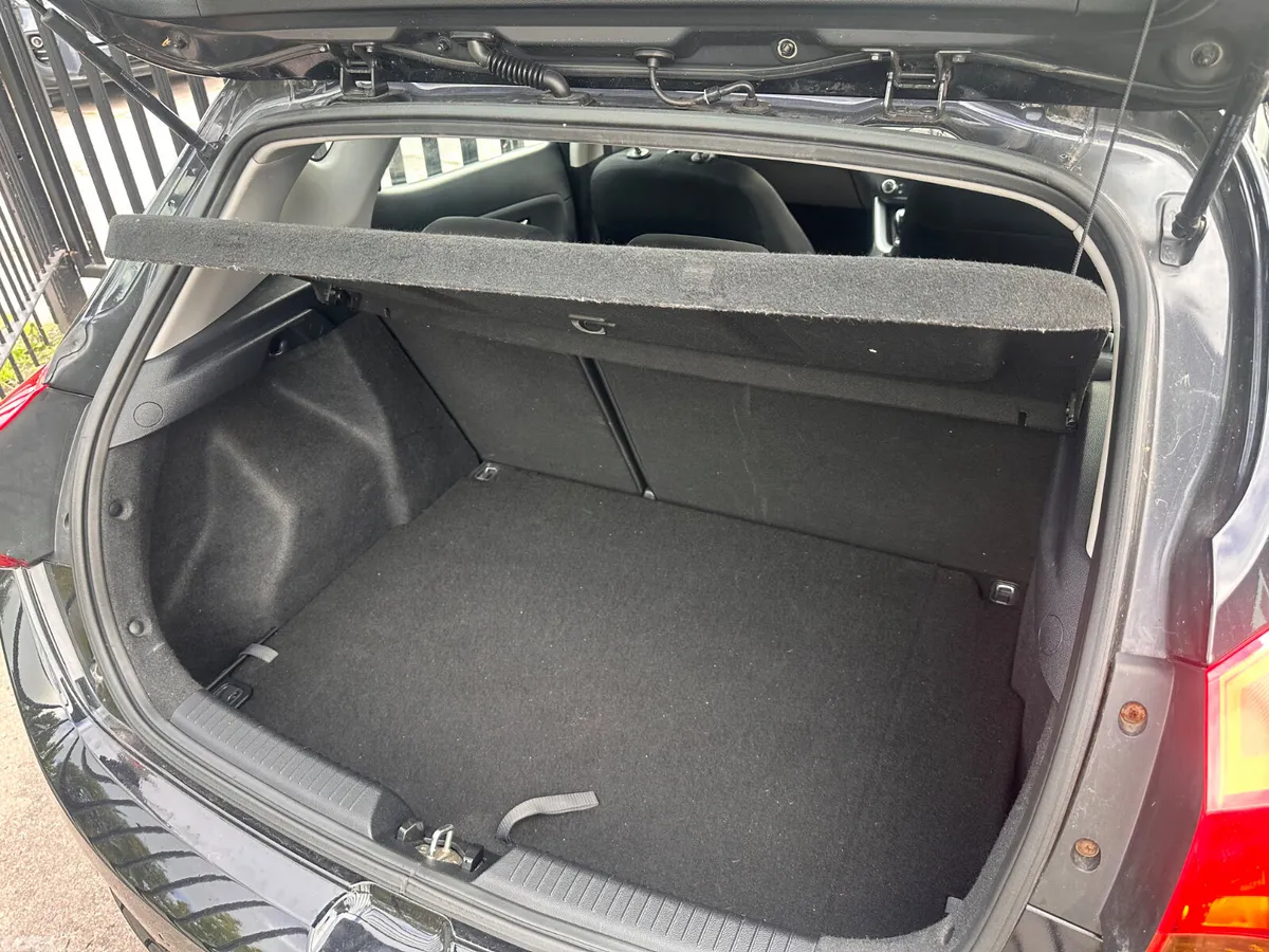 Kia Ceed Hatchback, Diesel, 2017, Black