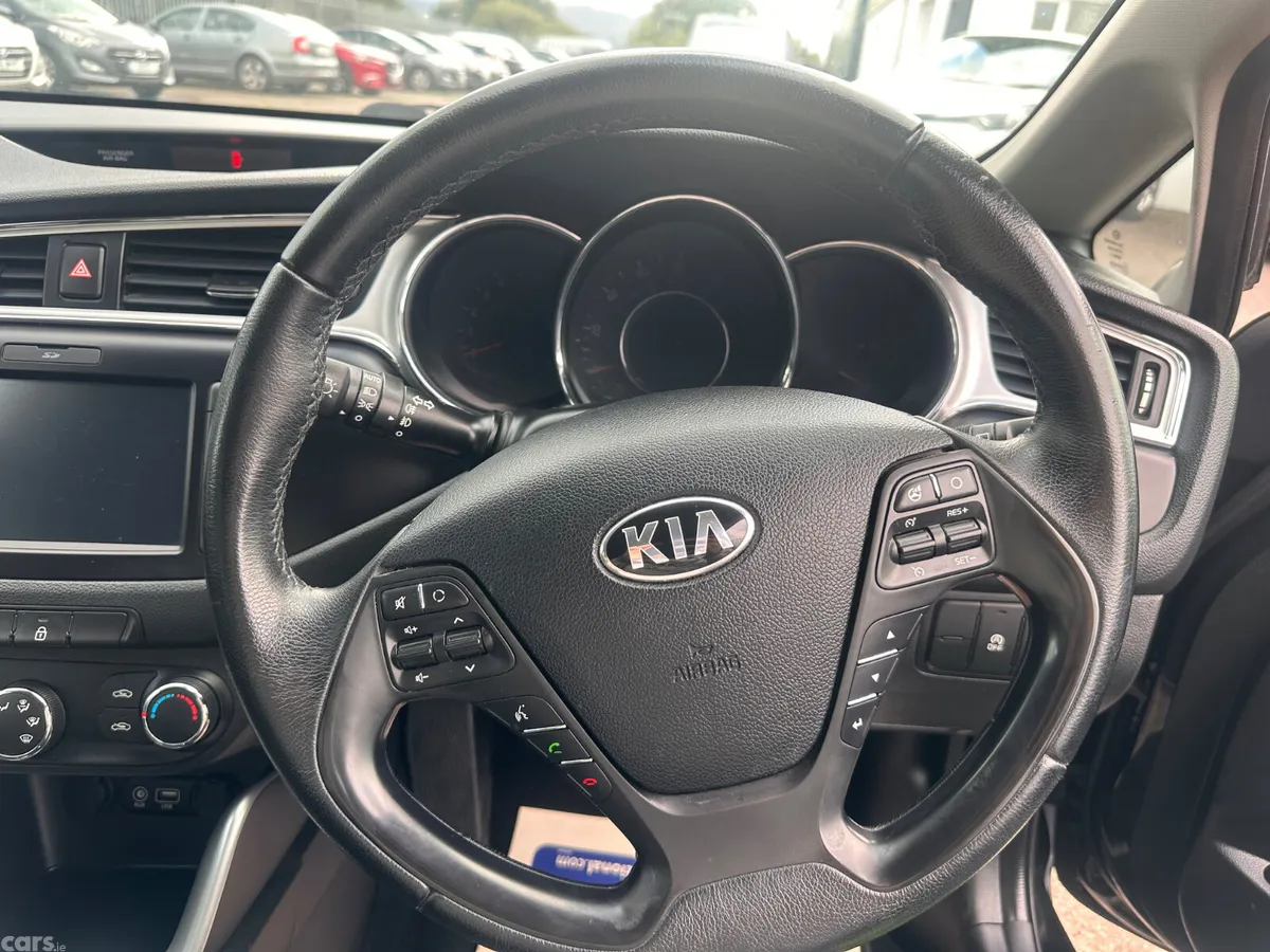 Kia Ceed Hatchback, Diesel, 2017, Black