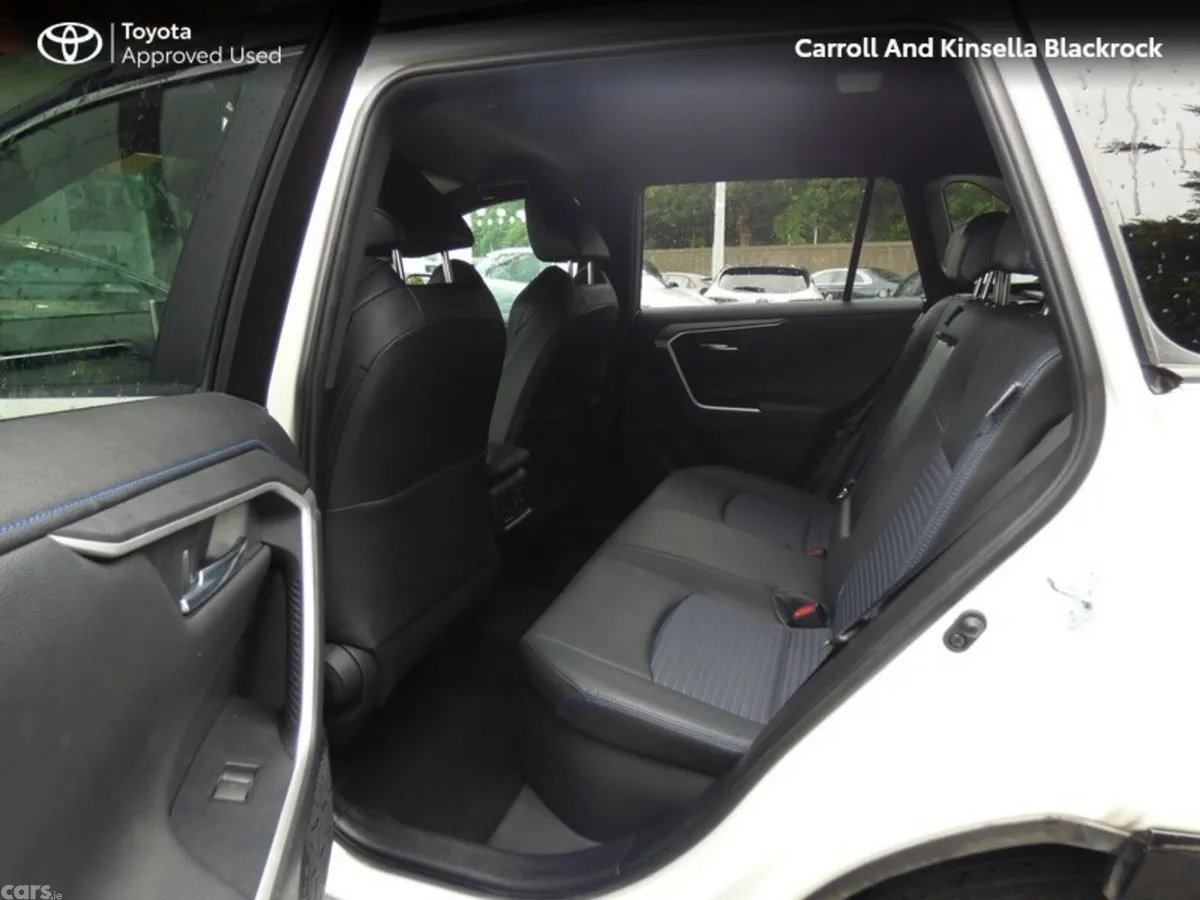Toyota RAV4 SUV, Petrol Hybrid, 2021, White