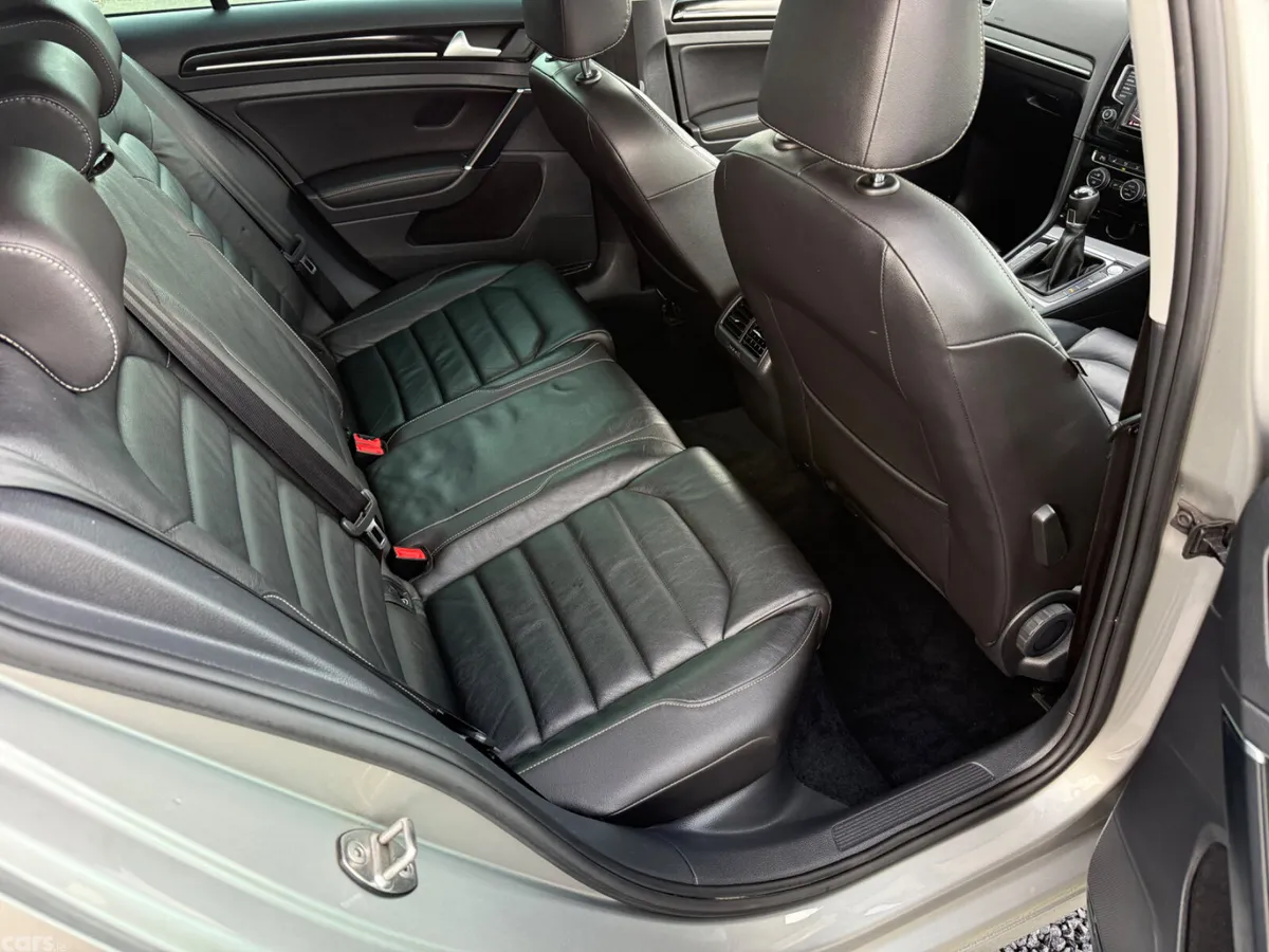 Volkswagen Golf Estate, Petrol, 2017, Grey