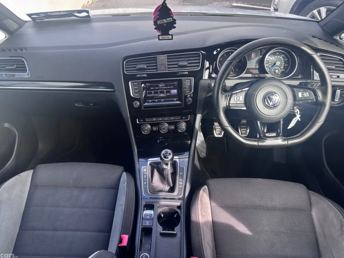 Volkswagen Golf Hatchback, Petrol, 2015, Silver