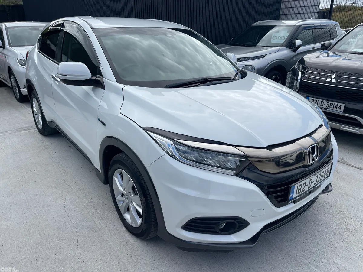 Honda Vezel SUV, Petrol Hybrid, 2018, White