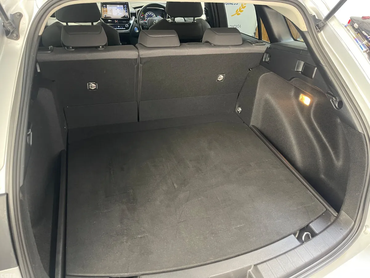 Toyota Corolla Estate, Petrol Hybrid, 2022, Blue
