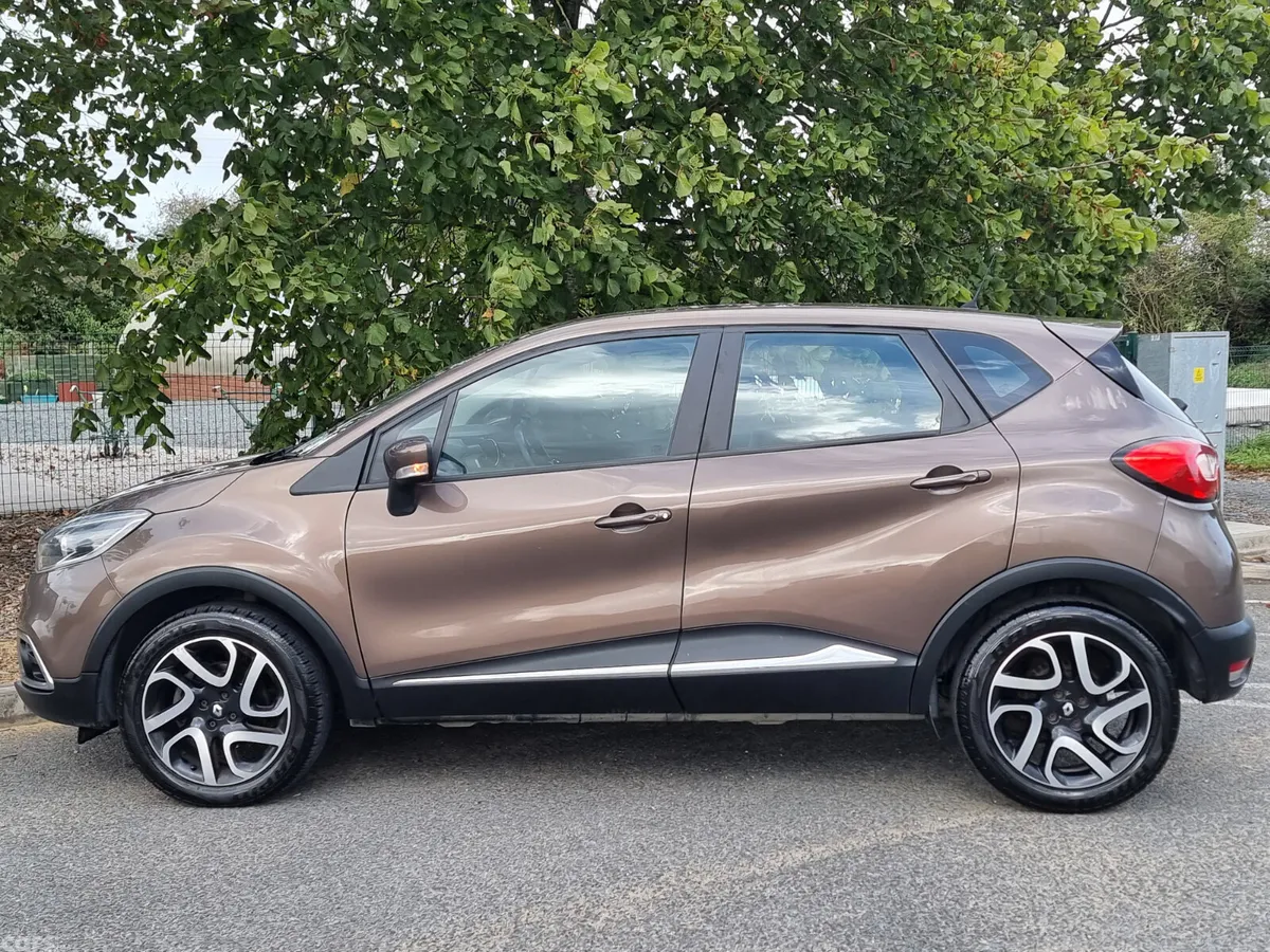 Renault Captur Hatchback, Diesel, 2014, Brown