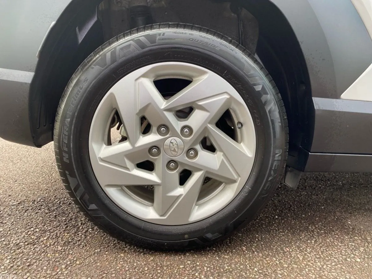 Hyundai KONA MPV, Petrol, 2024, Grey
