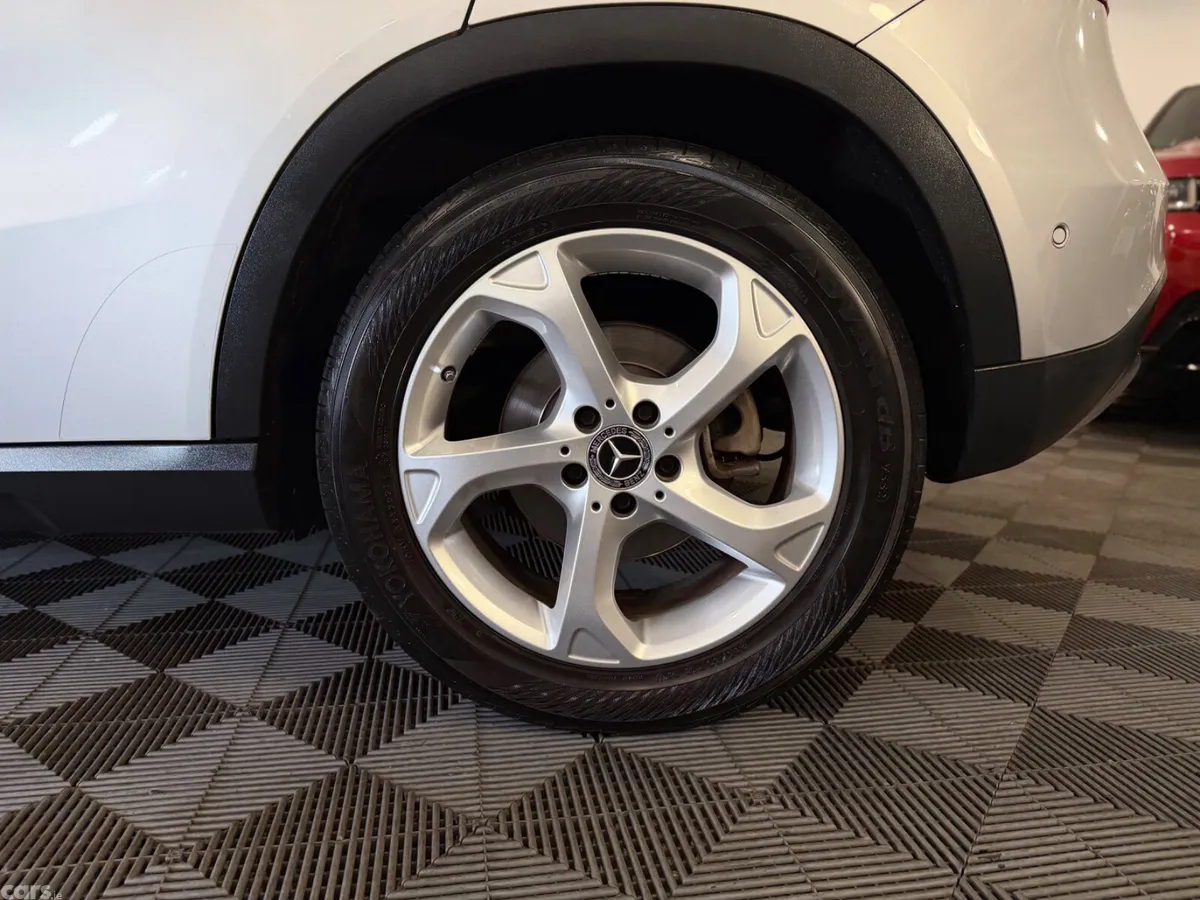 Mercedes-Benz GLA SUV, Petrol, 2017, Silver
