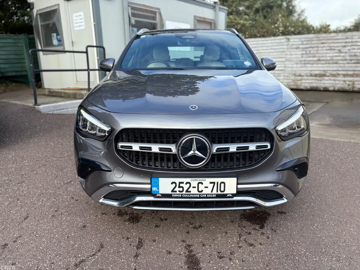 Mercedes-Benz GLA SUV, Petrol, 2025, Grey