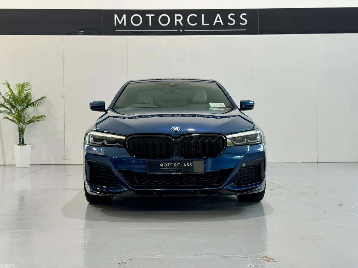 BMW 5-Series Saloon, Petrol Plug-in Hybrid, 2022, Blue