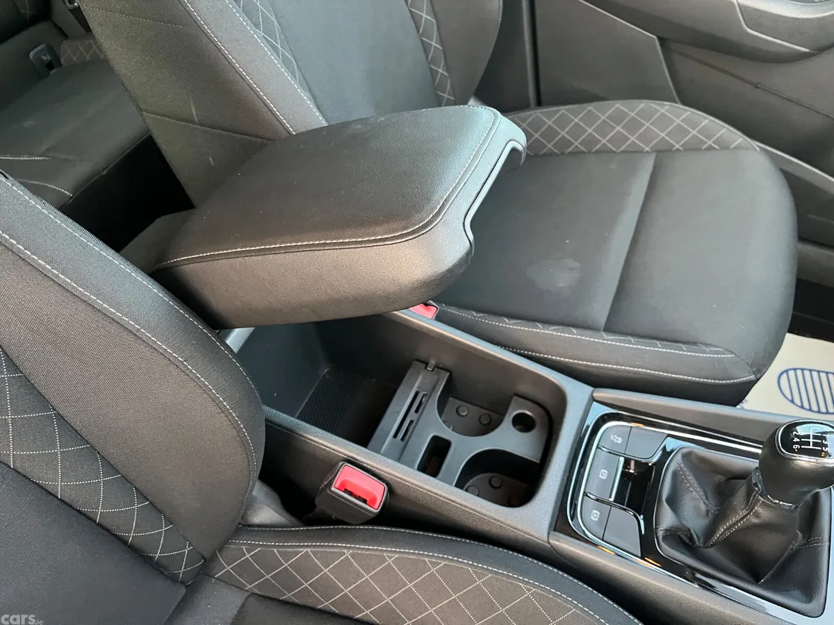 Skoda Karoq Estate, Petrol, 2019, Grey