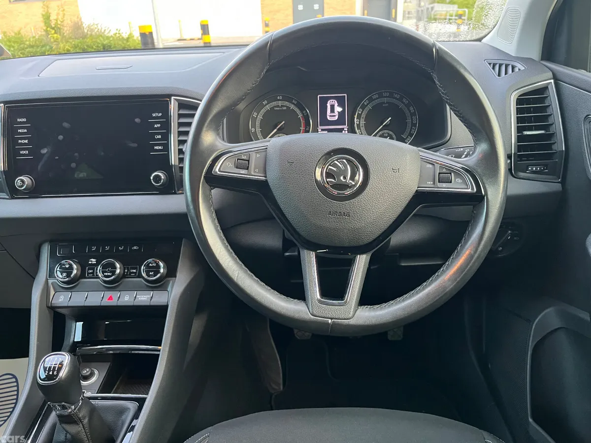 Skoda Karoq Estate, Petrol, 2019, Grey