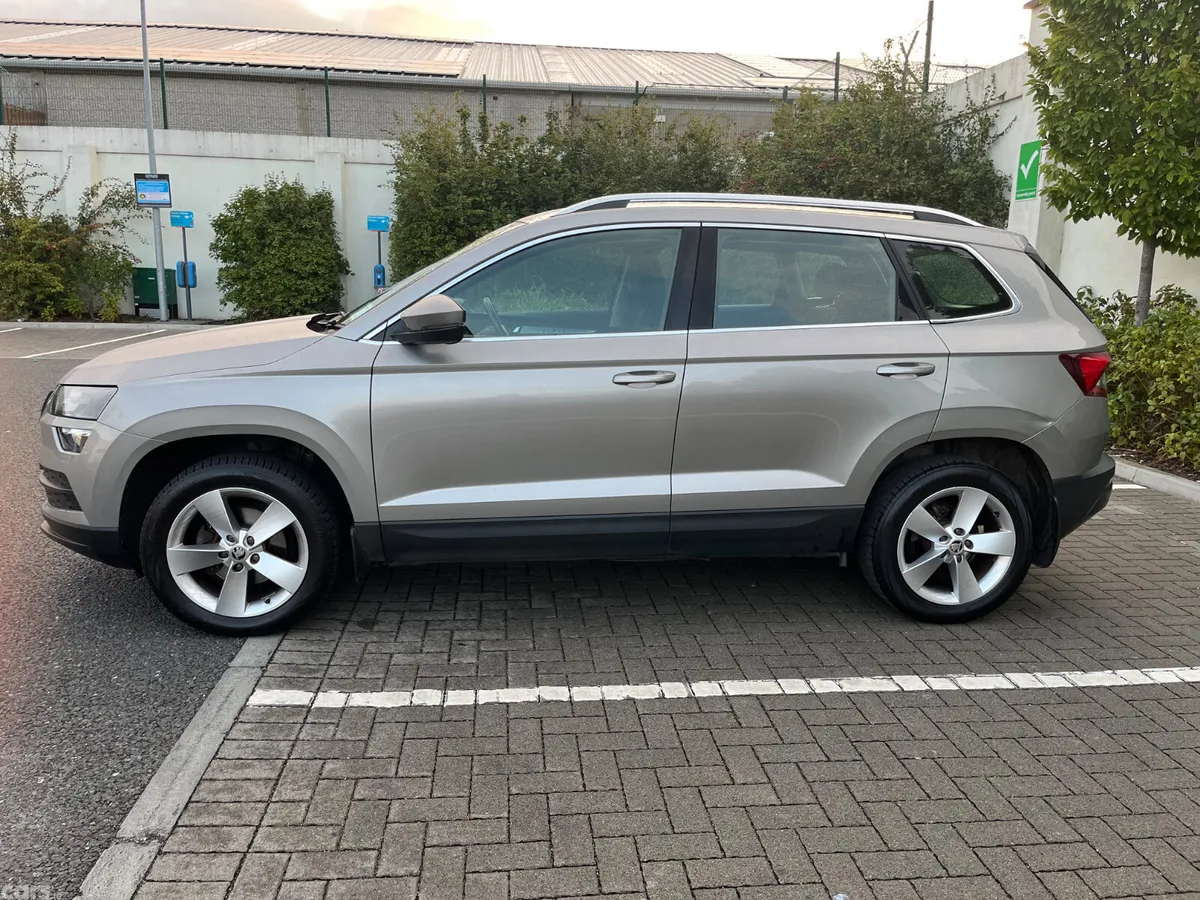 Skoda Karoq Estate, Petrol, 2019, Grey