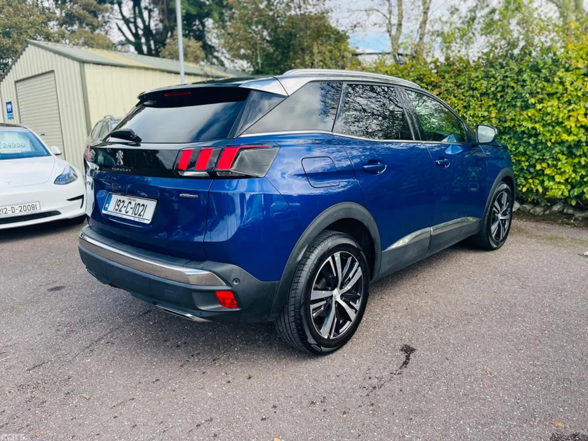 Peugeot 3008 MPV, Petrol, 2019, Blue