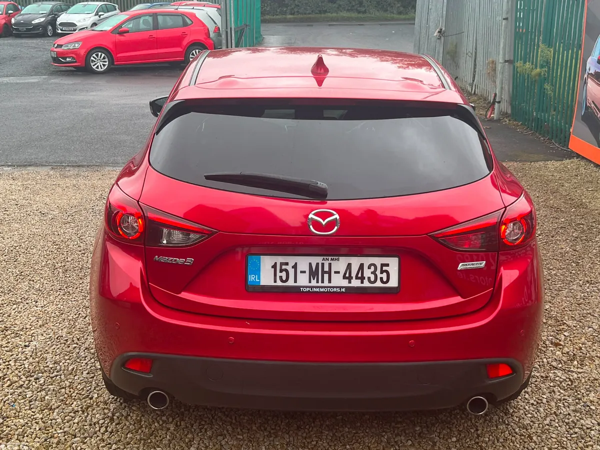 Mazda Mazda3 Hatchback, Diesel, 2015, Red