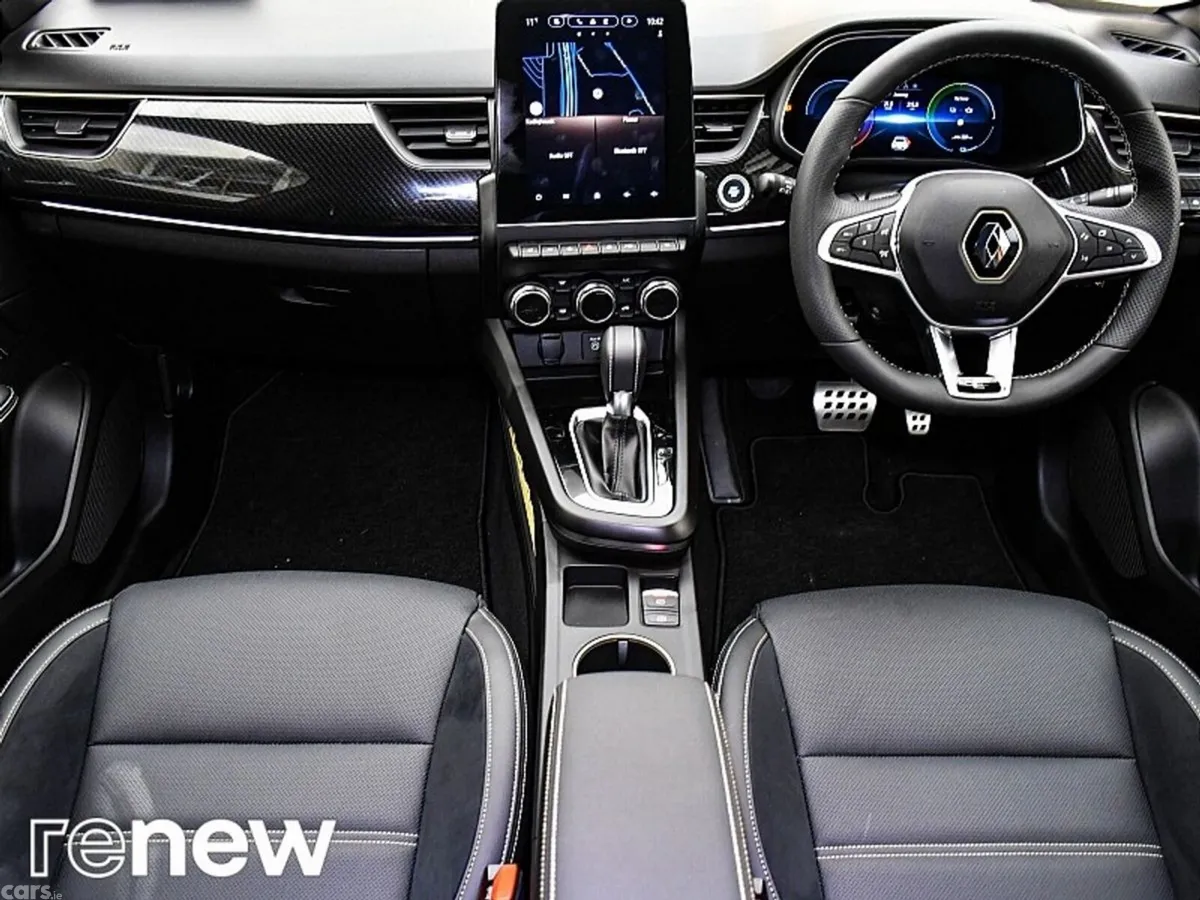 Renault Arkana SUV, Petrol Hybrid, 2023, White