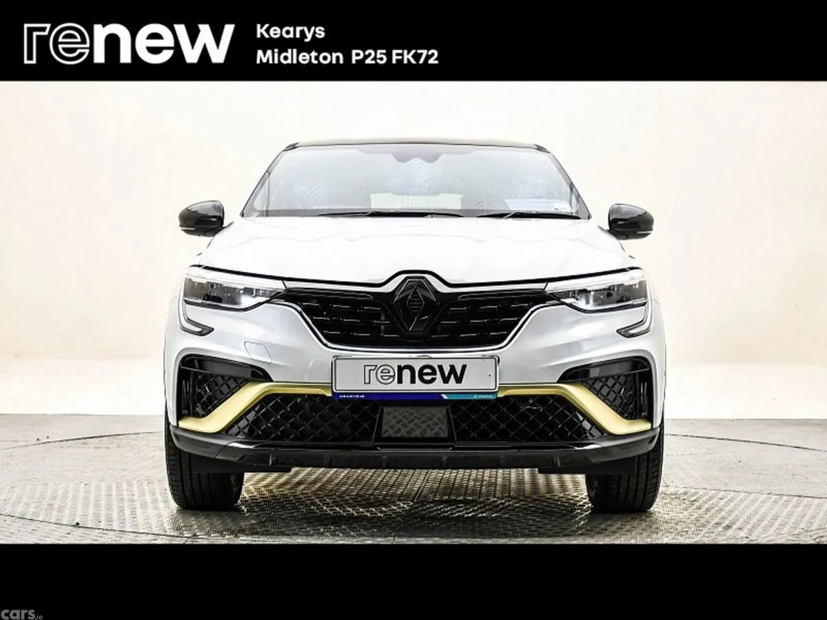 Renault Arkana SUV, Petrol Hybrid, 2023, White
