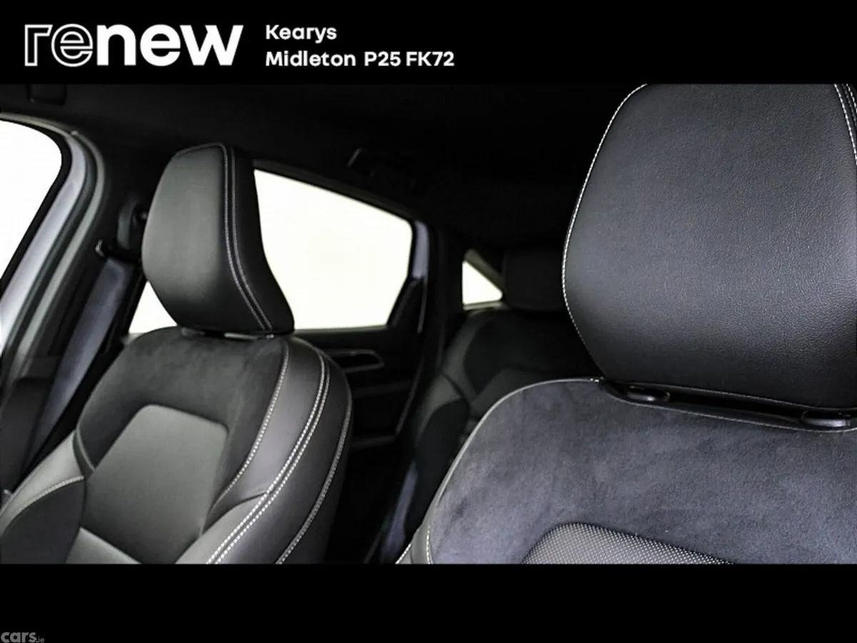 Renault Arkana SUV, Petrol Hybrid, 2023, White