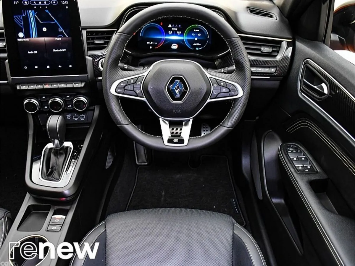 Renault Arkana SUV, Petrol Hybrid, 2023, White