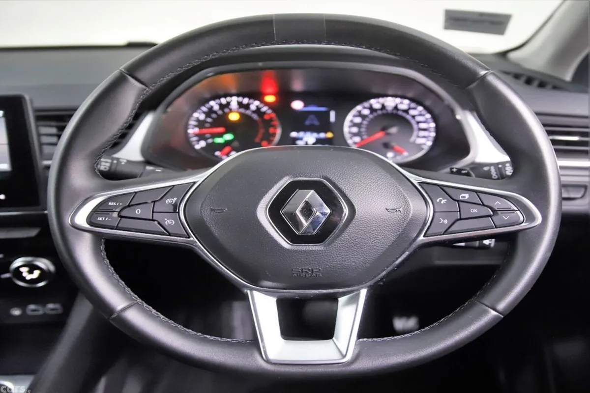 Renault Captur SUV, Petrol, 2024, Grey