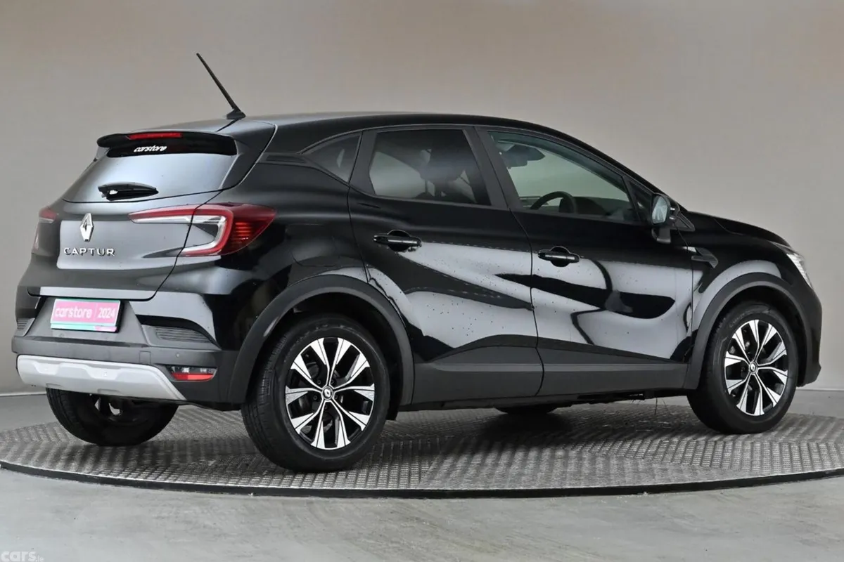 Renault Captur SUV, Petrol, 2024, Black