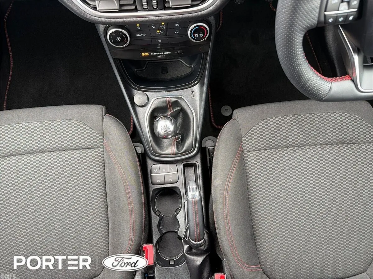 Ford Puma MPV, Petrol, 2024, Black