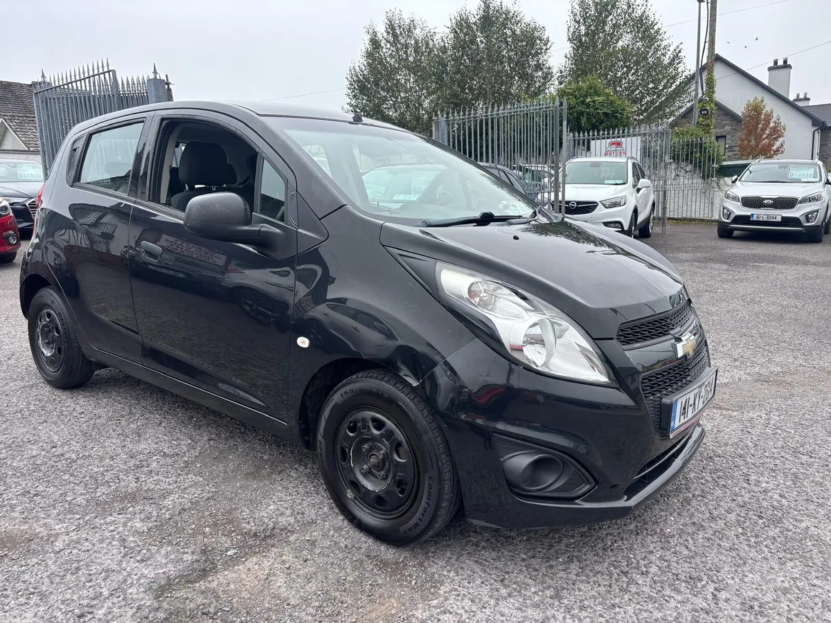 Chevrolet Spark Hatchback, Petrol, 2014, Black