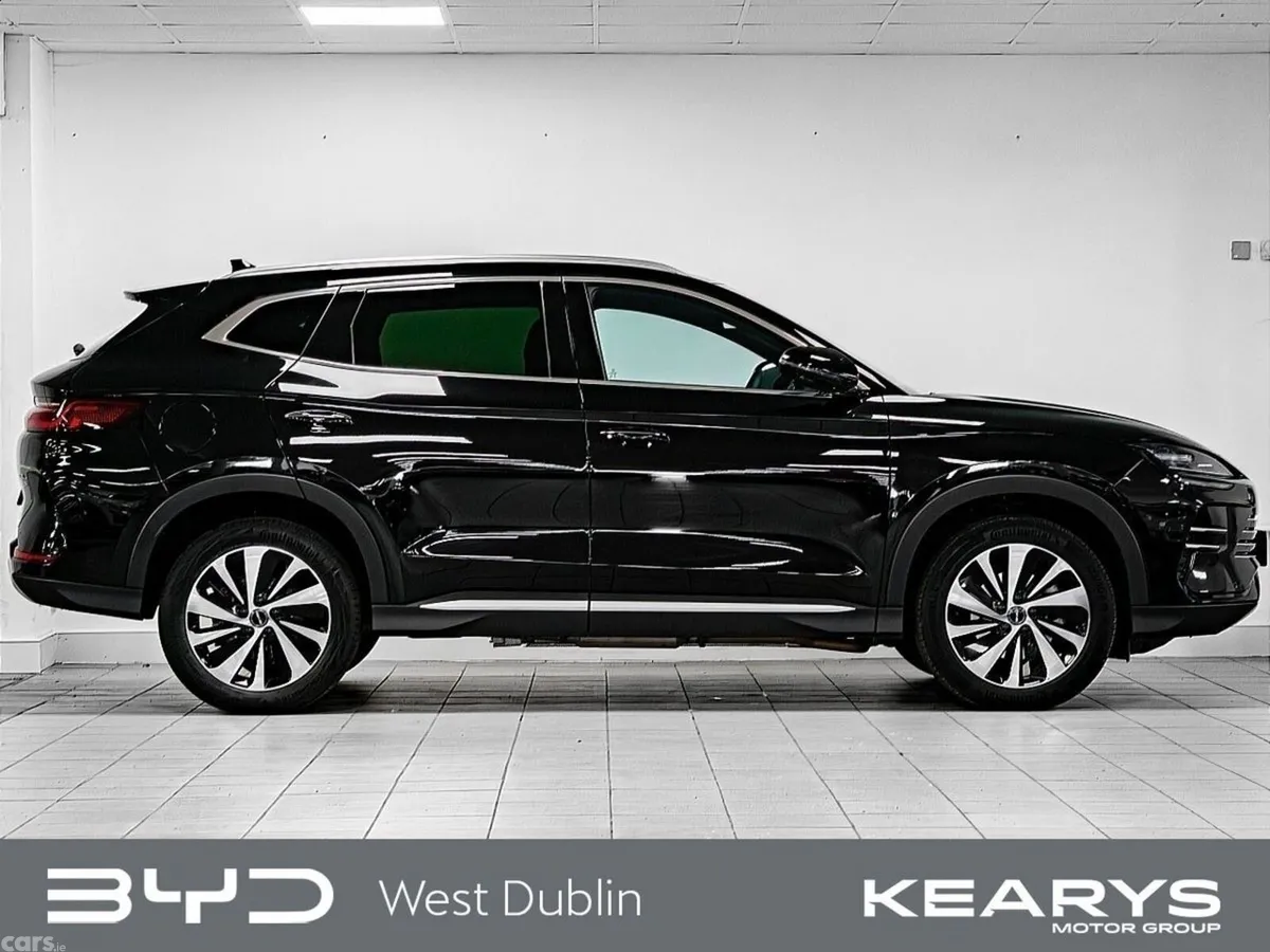 BYD SEAL U Hatchback, Petrol Plug-in Hybrid, 2026, Black