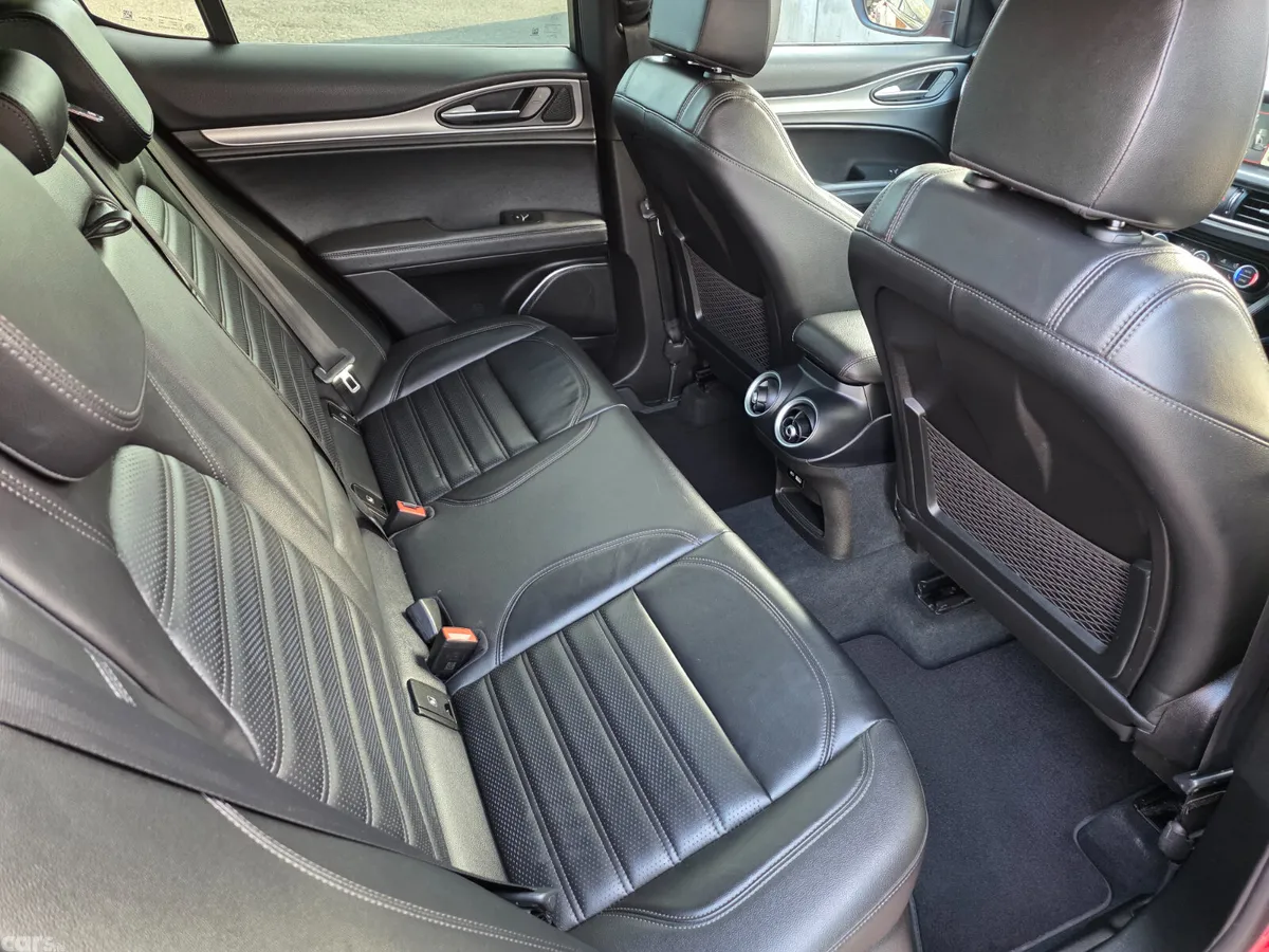 Alfa Romeo Stelvio Estate, Diesel, 2022, Red