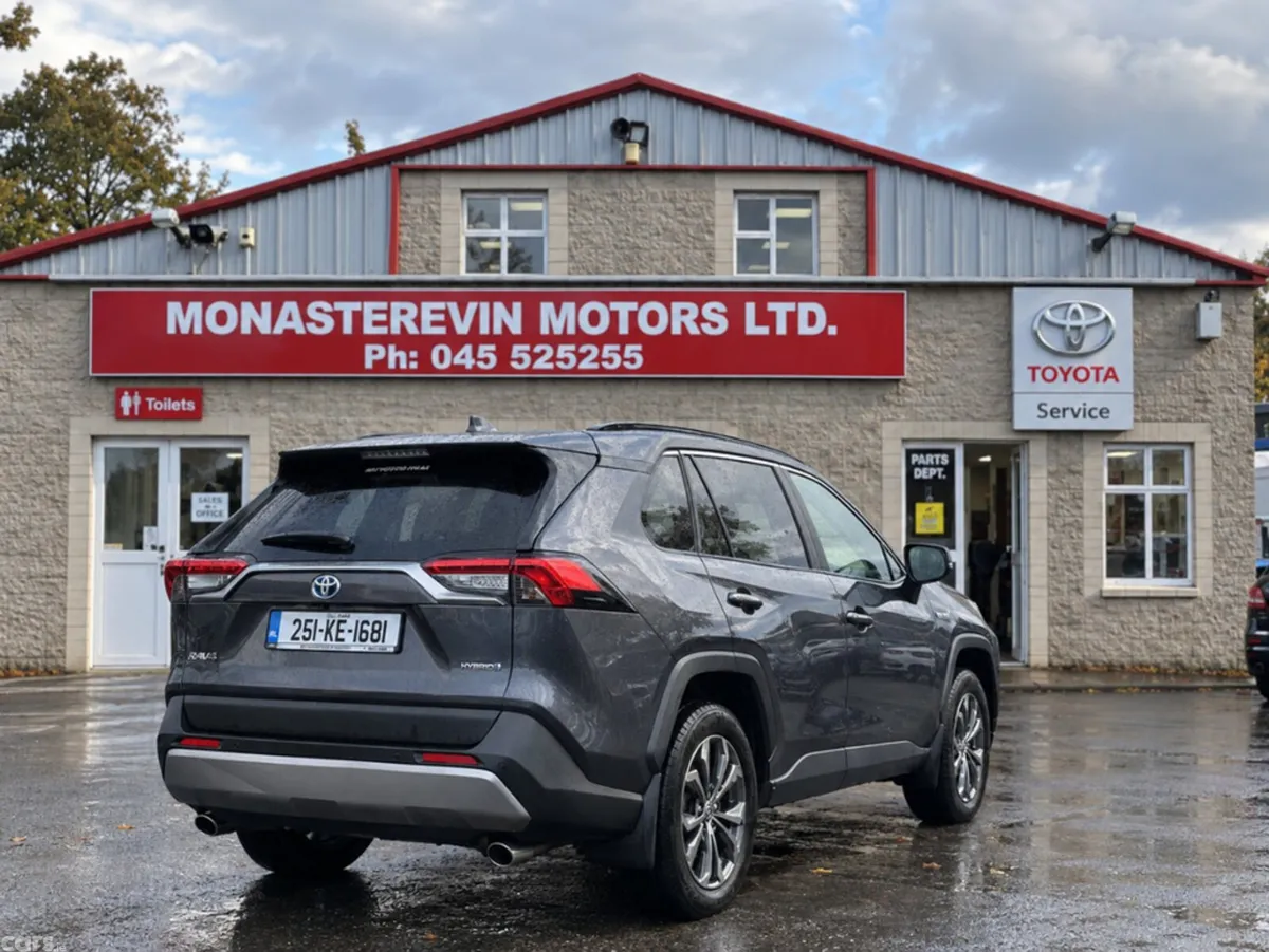 Toyota RAV4 SUV, Petrol Hybrid, 2025, Grey