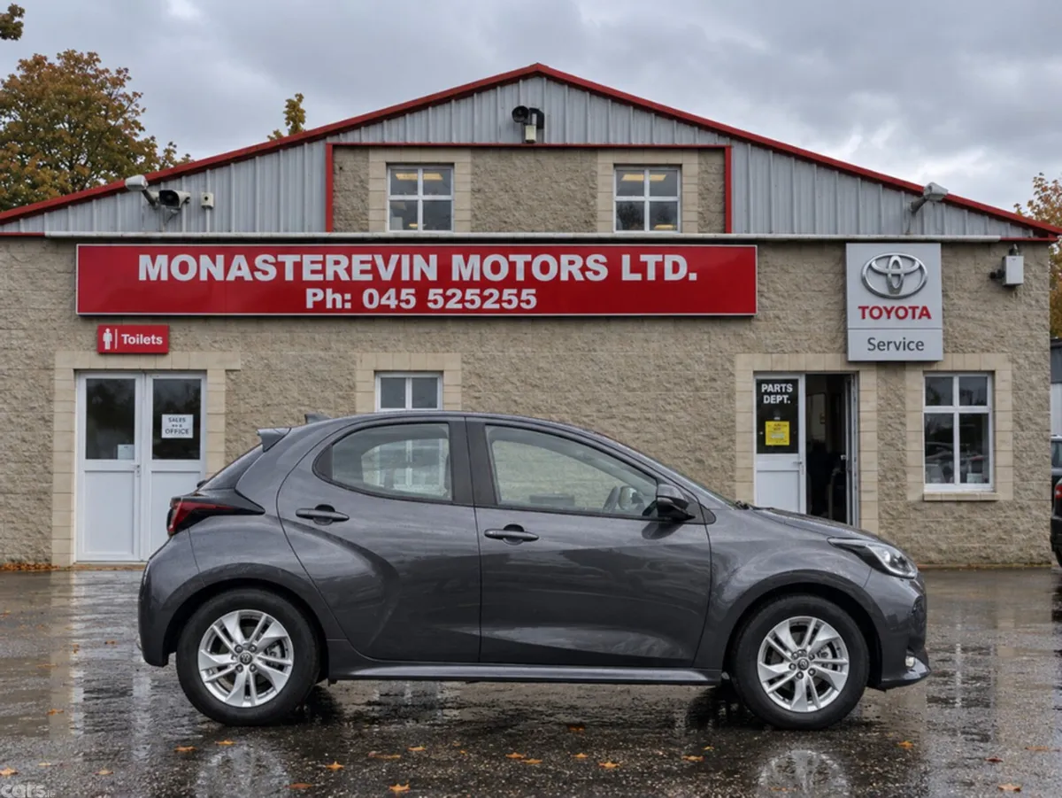 Toyota Yaris Hatchback, Petrol Hybrid, 2026, Grey