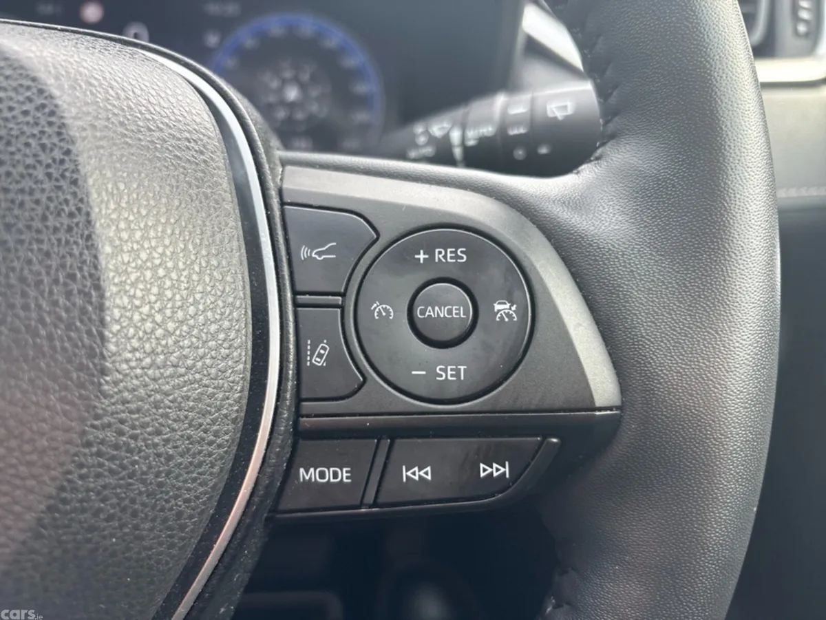Toyota RAV4 SUV, Petrol Hybrid, 2024, Green