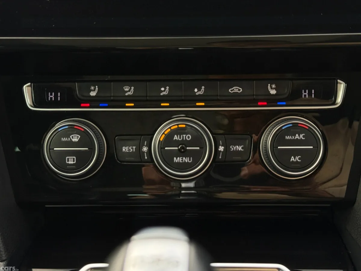 Volkswagen Passat Estate, Diesel, 2018, White