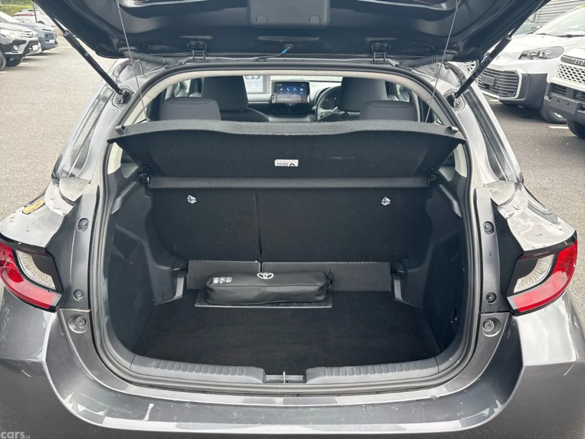 Toyota Yaris Hatchback, Petrol Hybrid, 2026, Grey