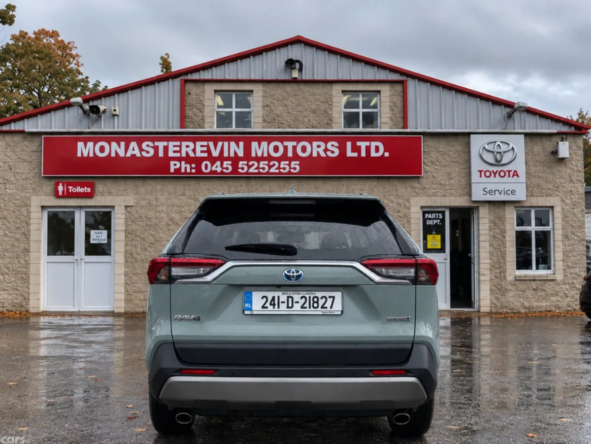 Toyota RAV4 SUV, Petrol Hybrid, 2024, Green