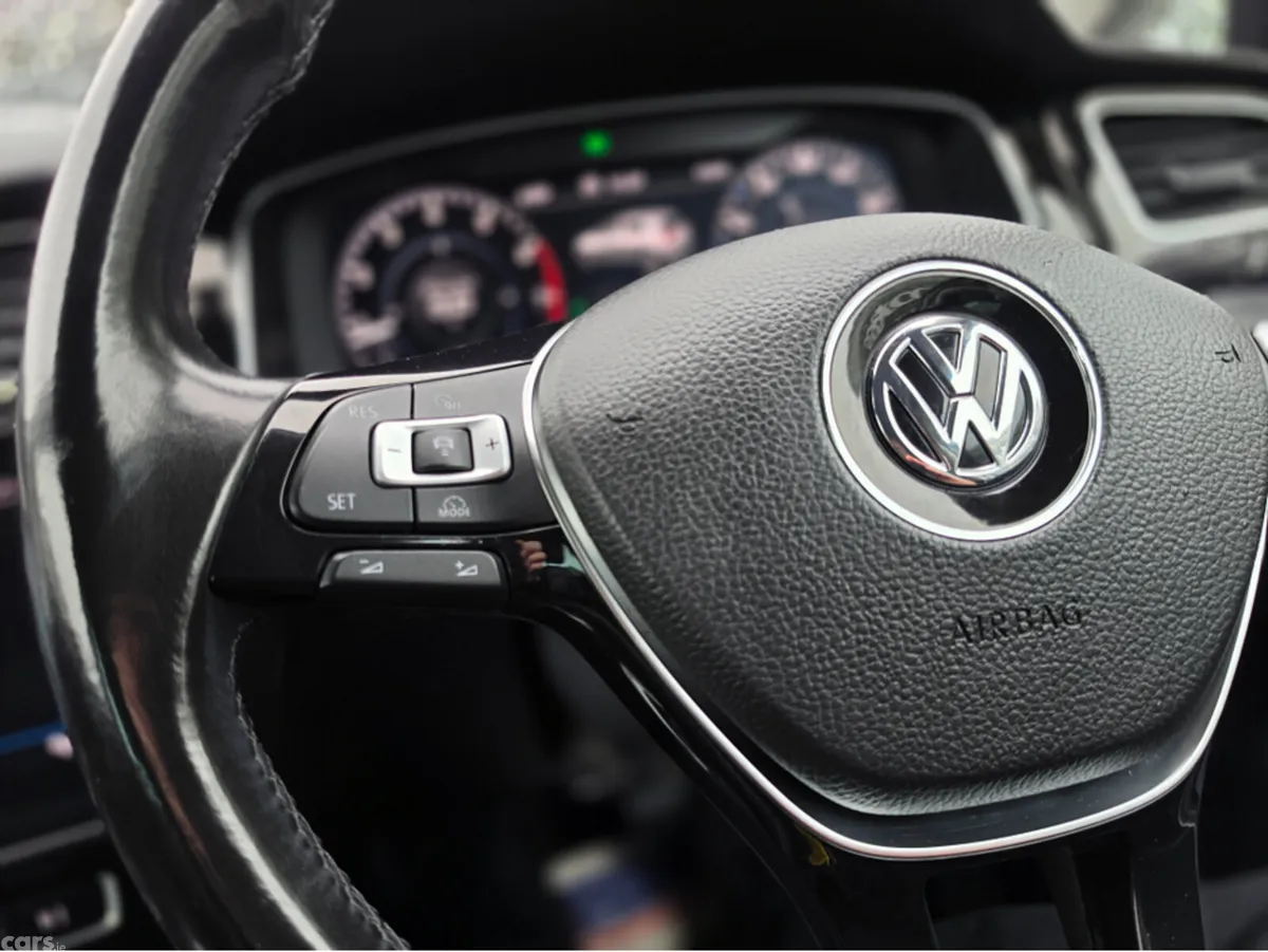 Volkswagen Golf Hatchback, Petrol, 2017, White
