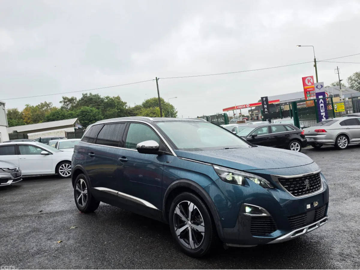Peugeot 5008 MPV, Diesel, 2018, Green
