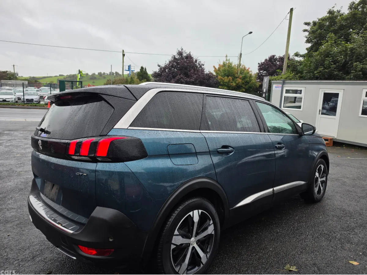 Peugeot 5008 MPV, Diesel, 2018, Green