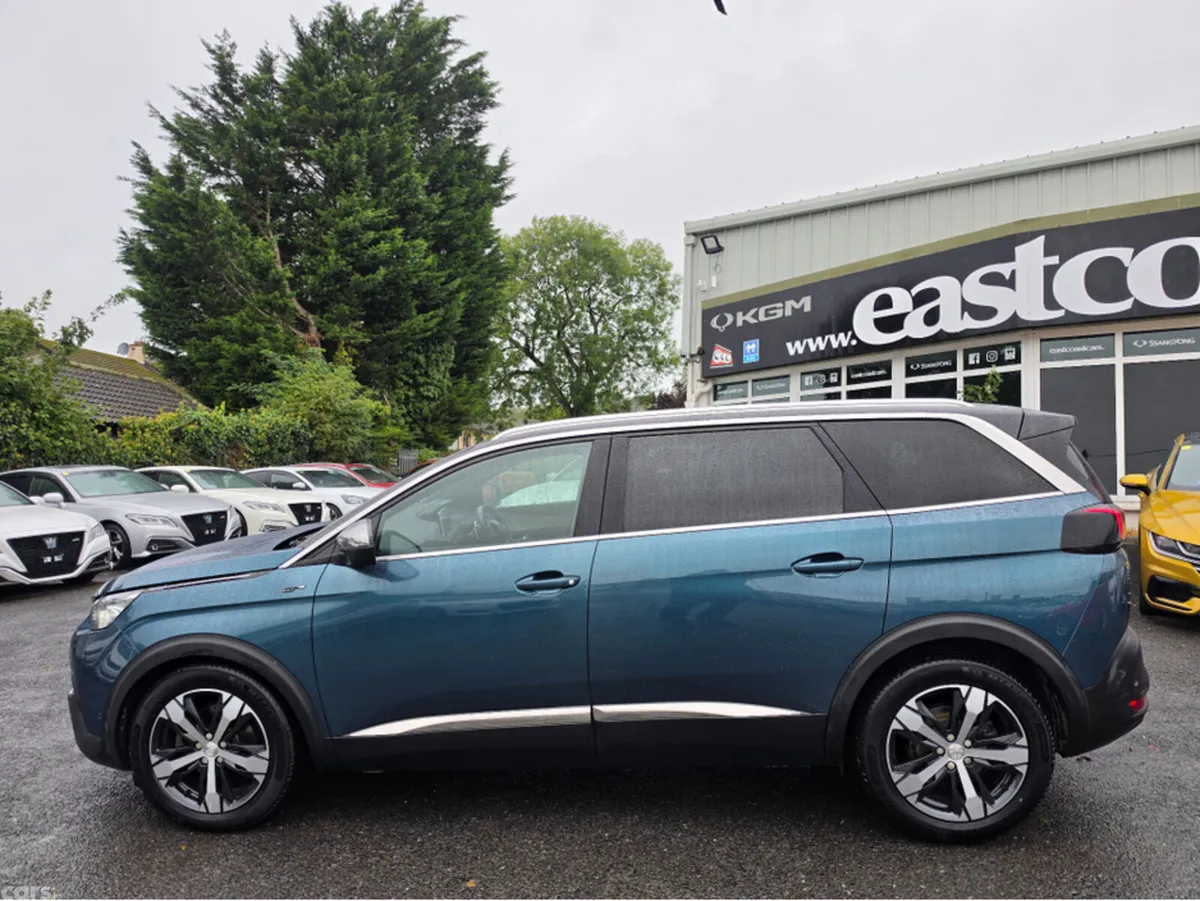 Peugeot 5008 MPV, Diesel, 2018, Green