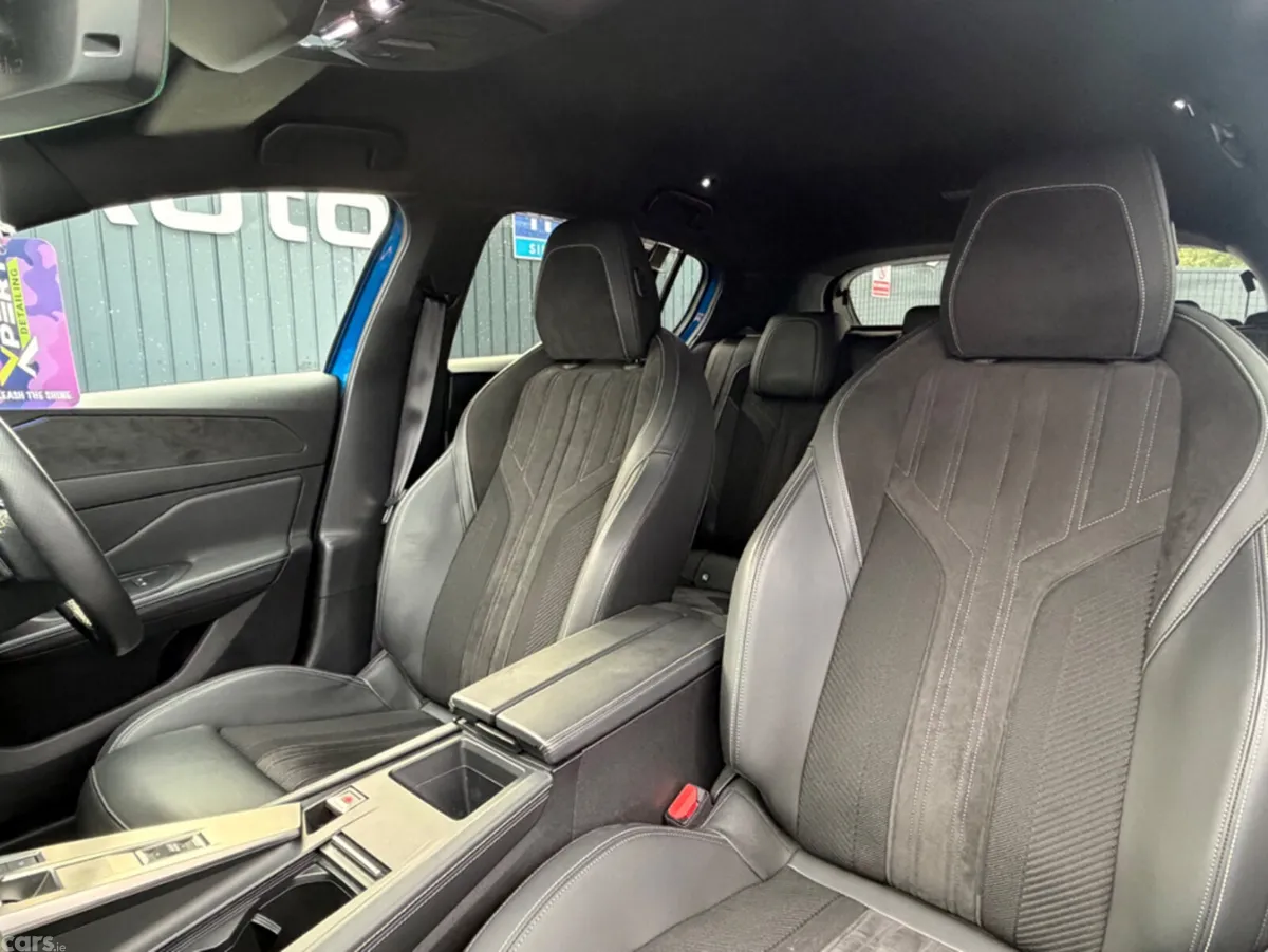 Peugeot 308 Hatchback, Diesel, 2023, Blue