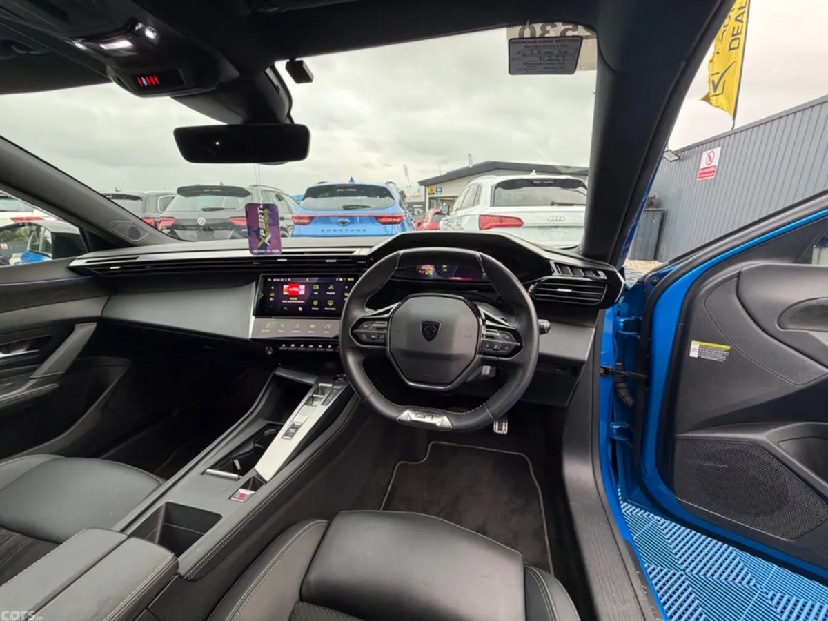 Peugeot 308 Hatchback, Diesel, 2023, Blue