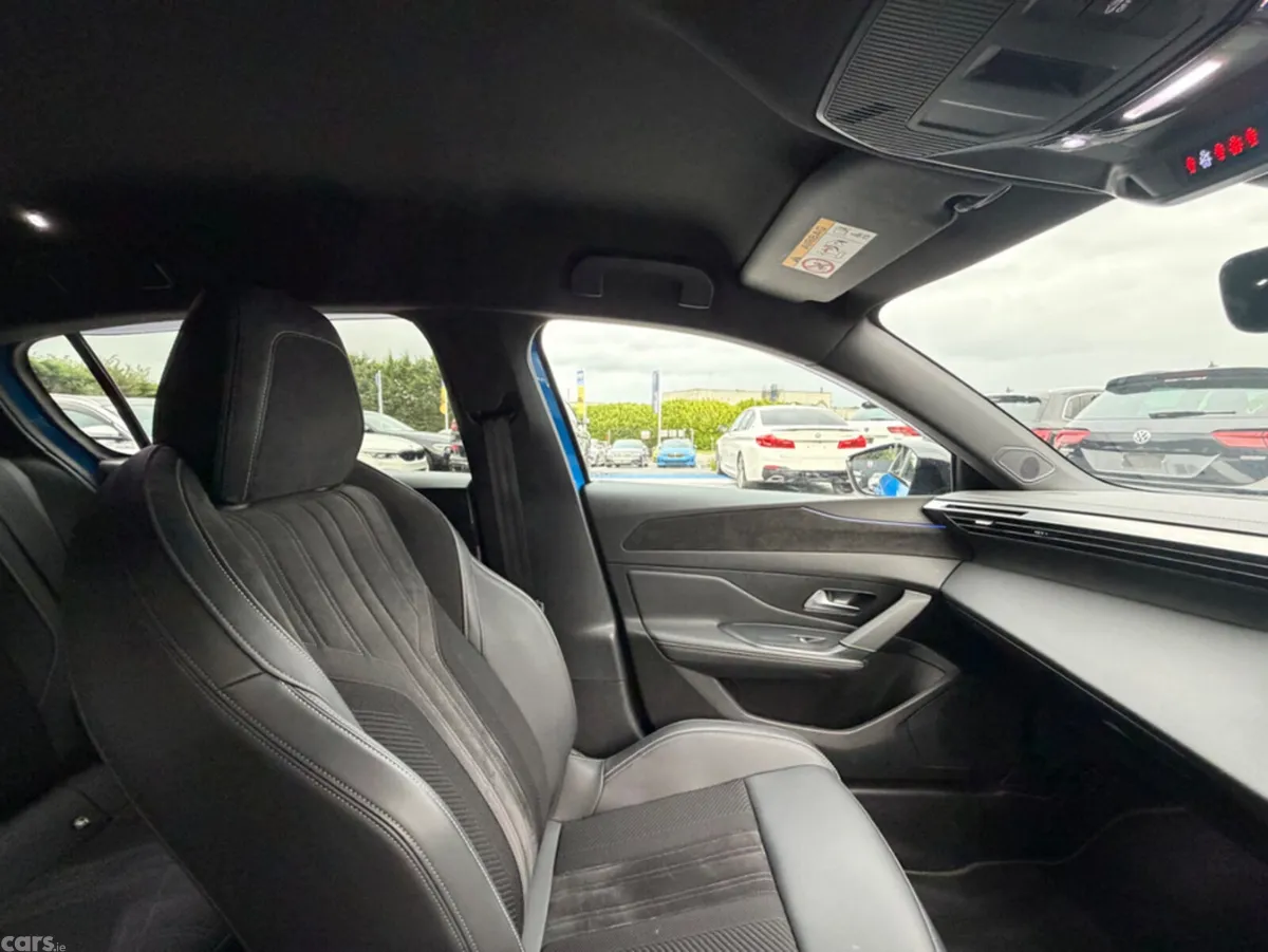 Peugeot 308 Hatchback, Diesel, 2023, Blue