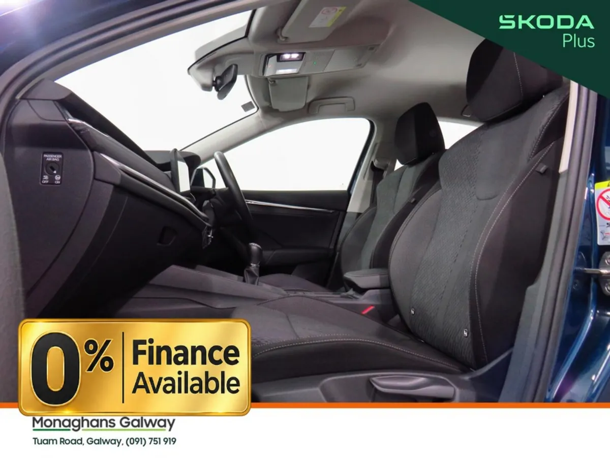 Skoda Octavia Hatchback, Diesel, 2023, Blue