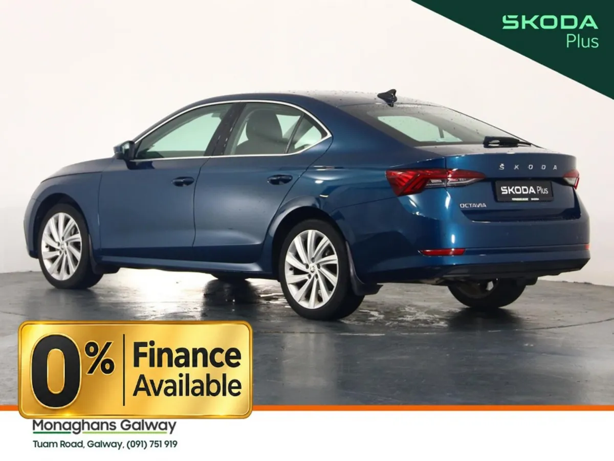 Skoda Octavia Hatchback, Diesel, 2023, Blue