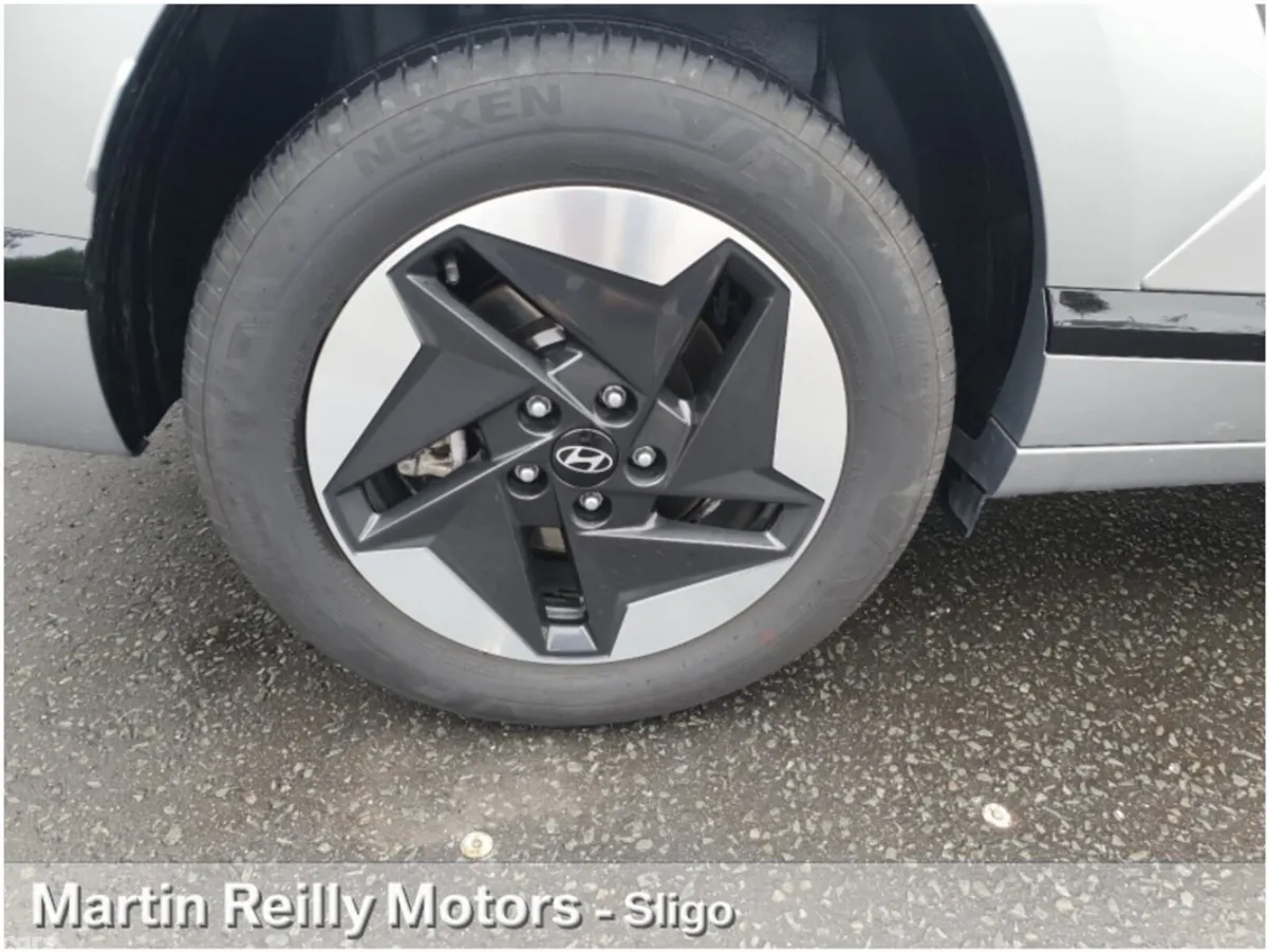 Hyundai KONA MPV, Electric, 2026, Grey