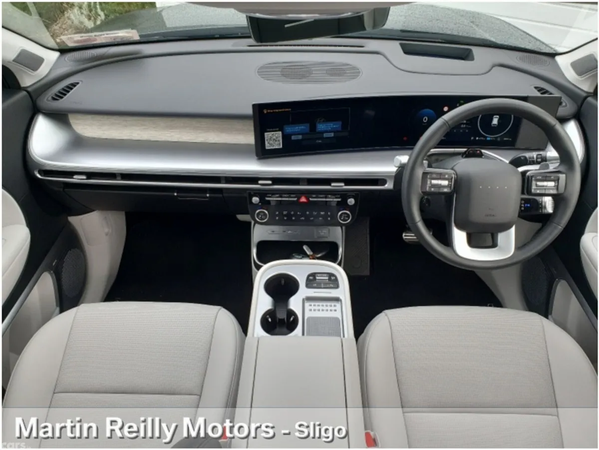 Hyundai IONIQ 9 MPV, Electric, 2026, Grey
