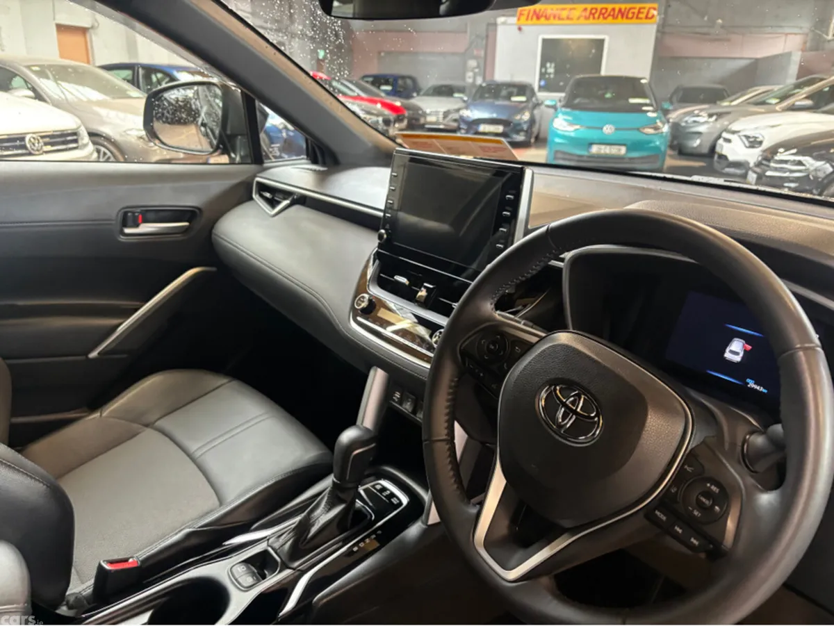 Toyota Corolla Cross SUV, Petrol Hybrid, 2023, Black