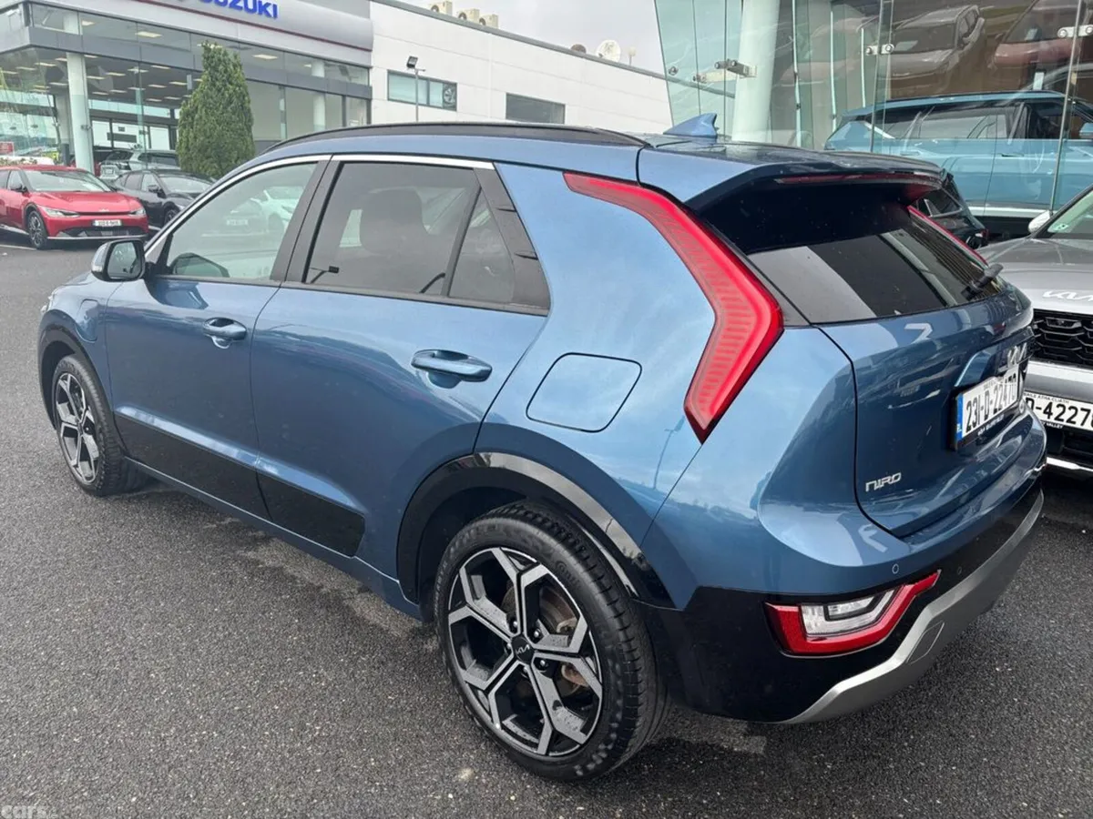 Kia Niro MPV, Petrol Plug-in Hybrid, 2023, Blue