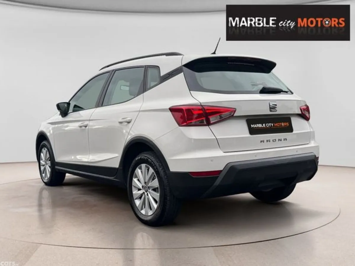 SEAT Arona Hatchback, Petrol, 2019, White
