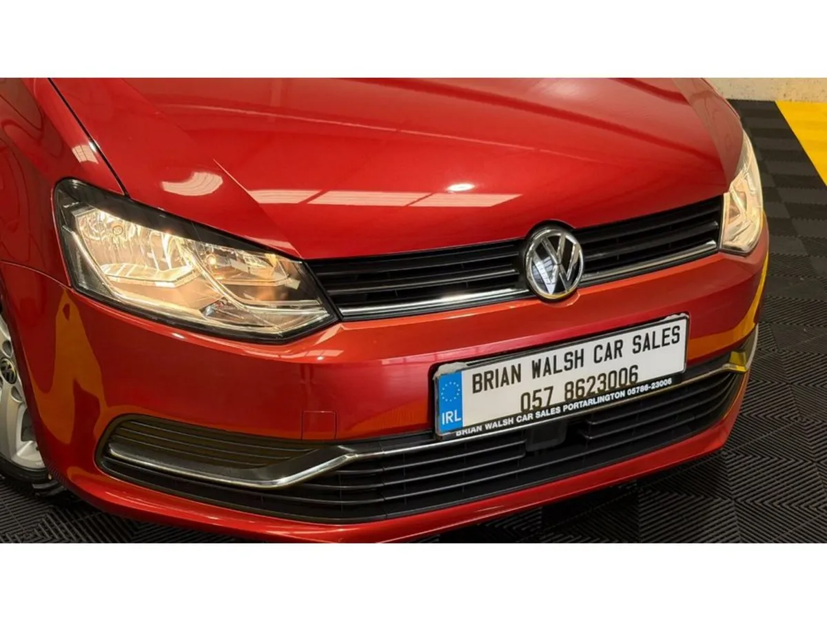 Volkswagen Polo Hatchback, Petrol, 2015, Red
