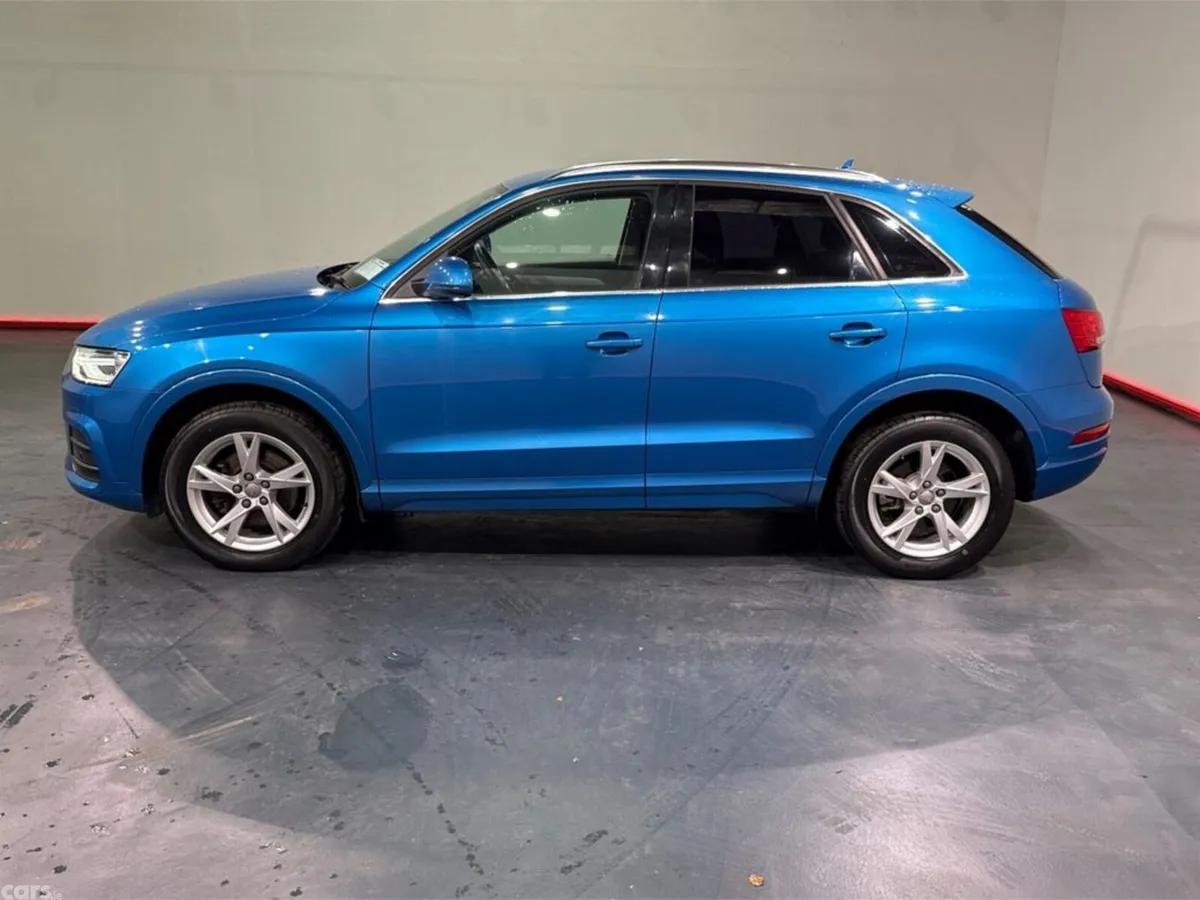 Audi Q3 SUV, Petrol, 2016, Blue